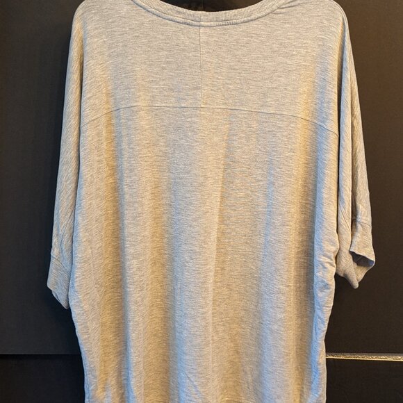 Cabi Gray Center Stage Tee Dolman Sleeve Scoop Neck Short Sleeve Top 5554 XL - Picture 3 of 3